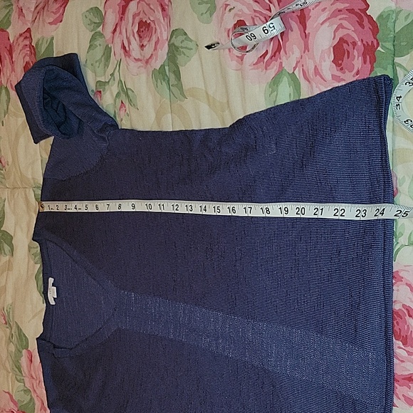 J. Jill cotton blend v-neck Top - Picture 6 of 6